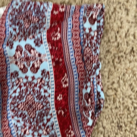 Pink rose lightweight sheer top blue/red size medium - Picture 8 of 8